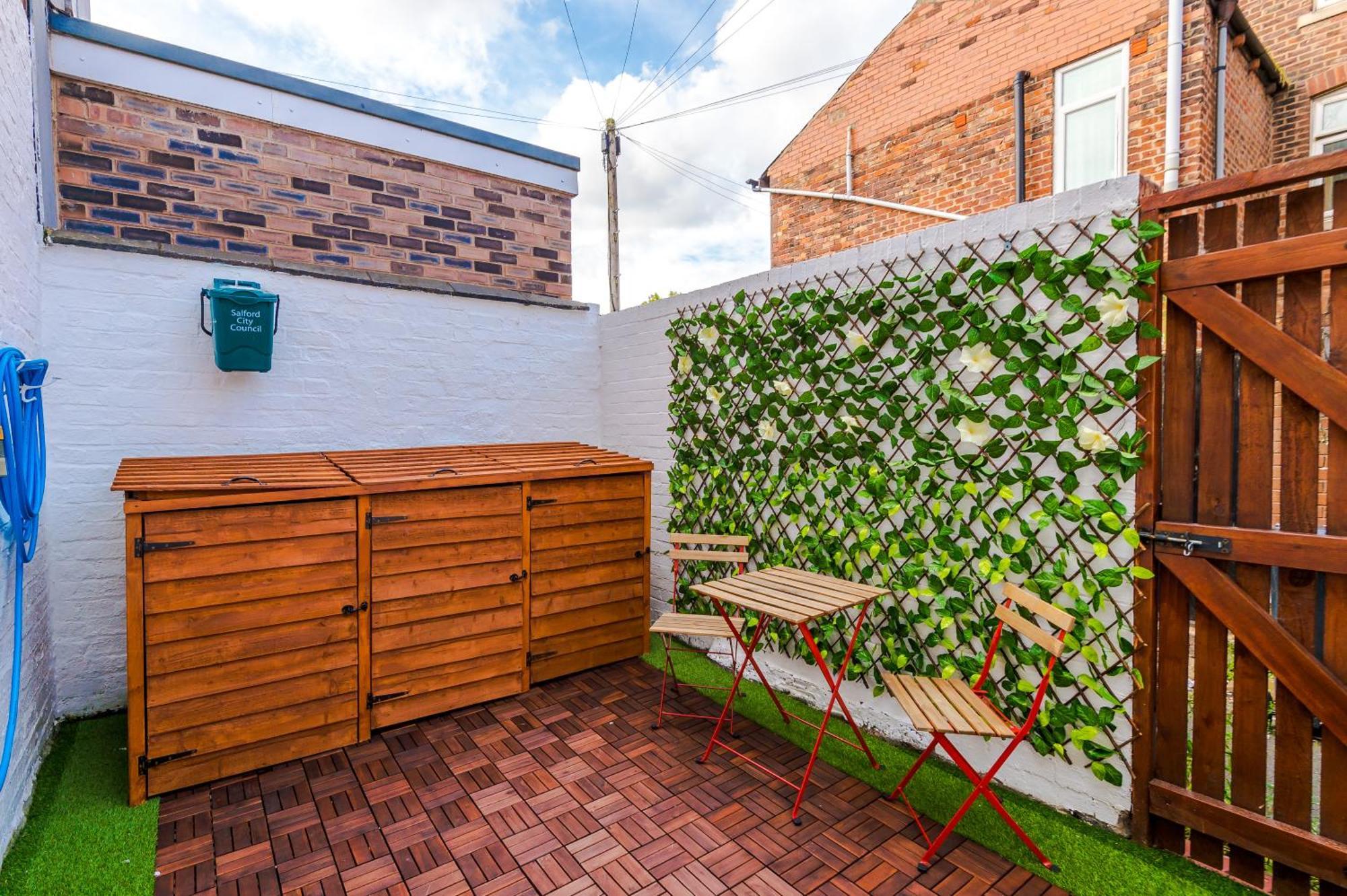 The Retreat Near Salford Quays Ferienhaus *