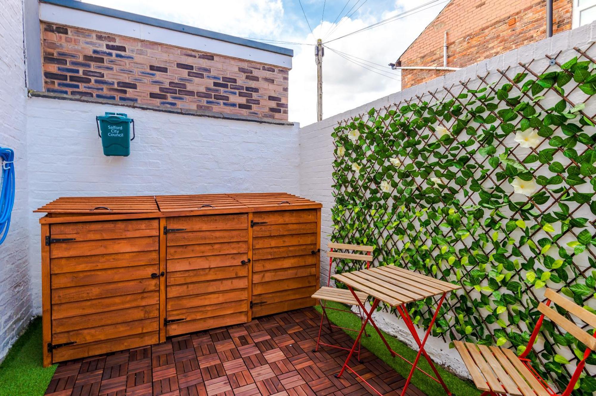 Holiday home The Retreat Near Salford Quays Manchester